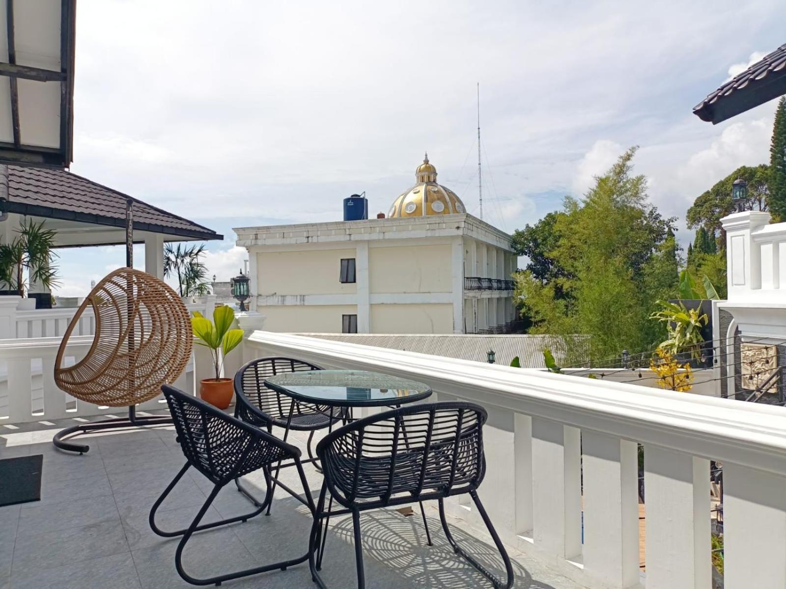 Villa Kota Bunga Malini 10 Cikundul Buitenkant foto