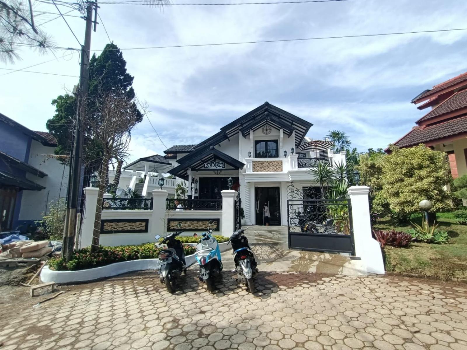 Villa Kota Bunga Malini 10 Cikundul Buitenkant foto