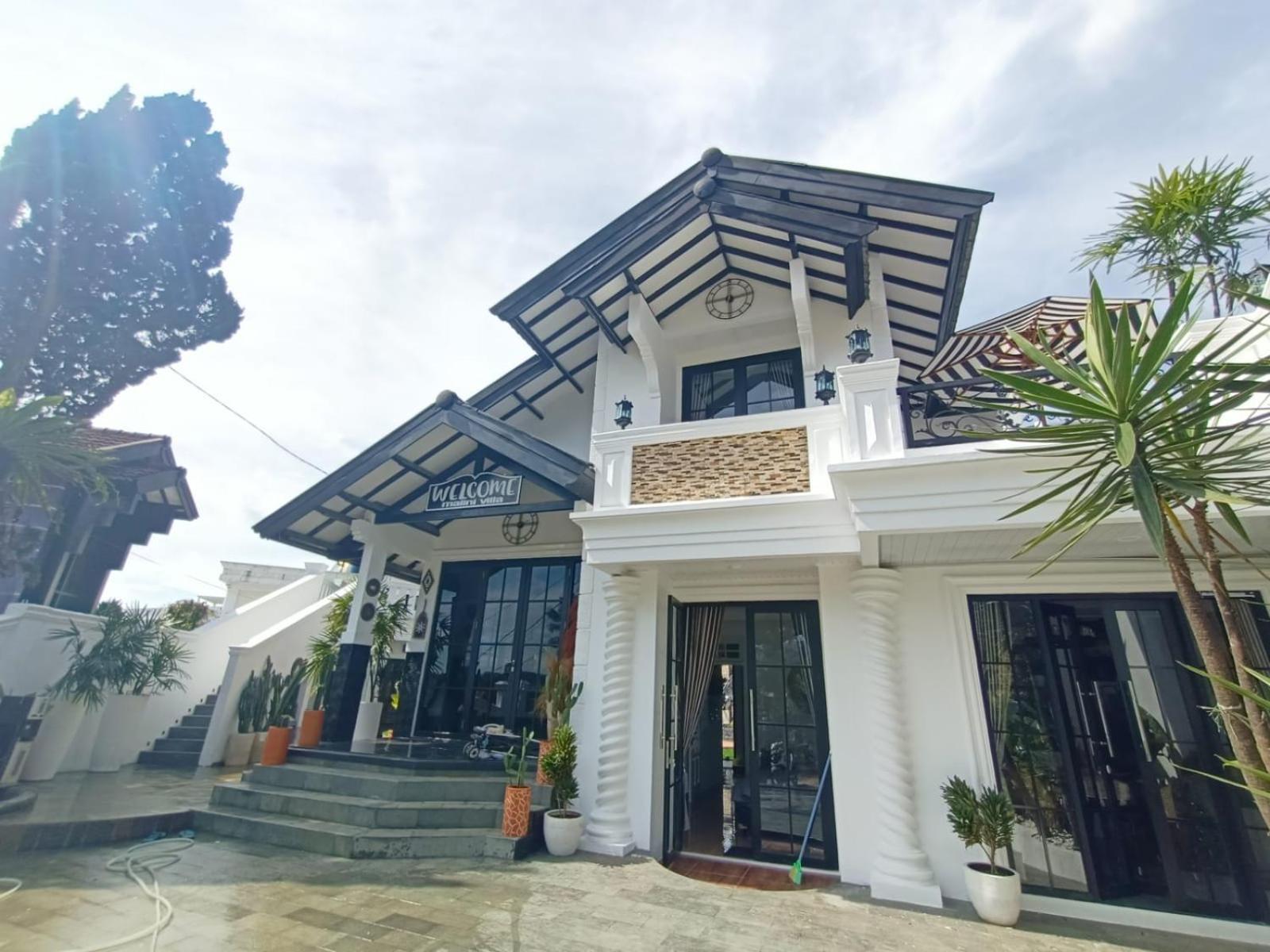 Villa Kota Bunga Malini 10 Cikundul Buitenkant foto